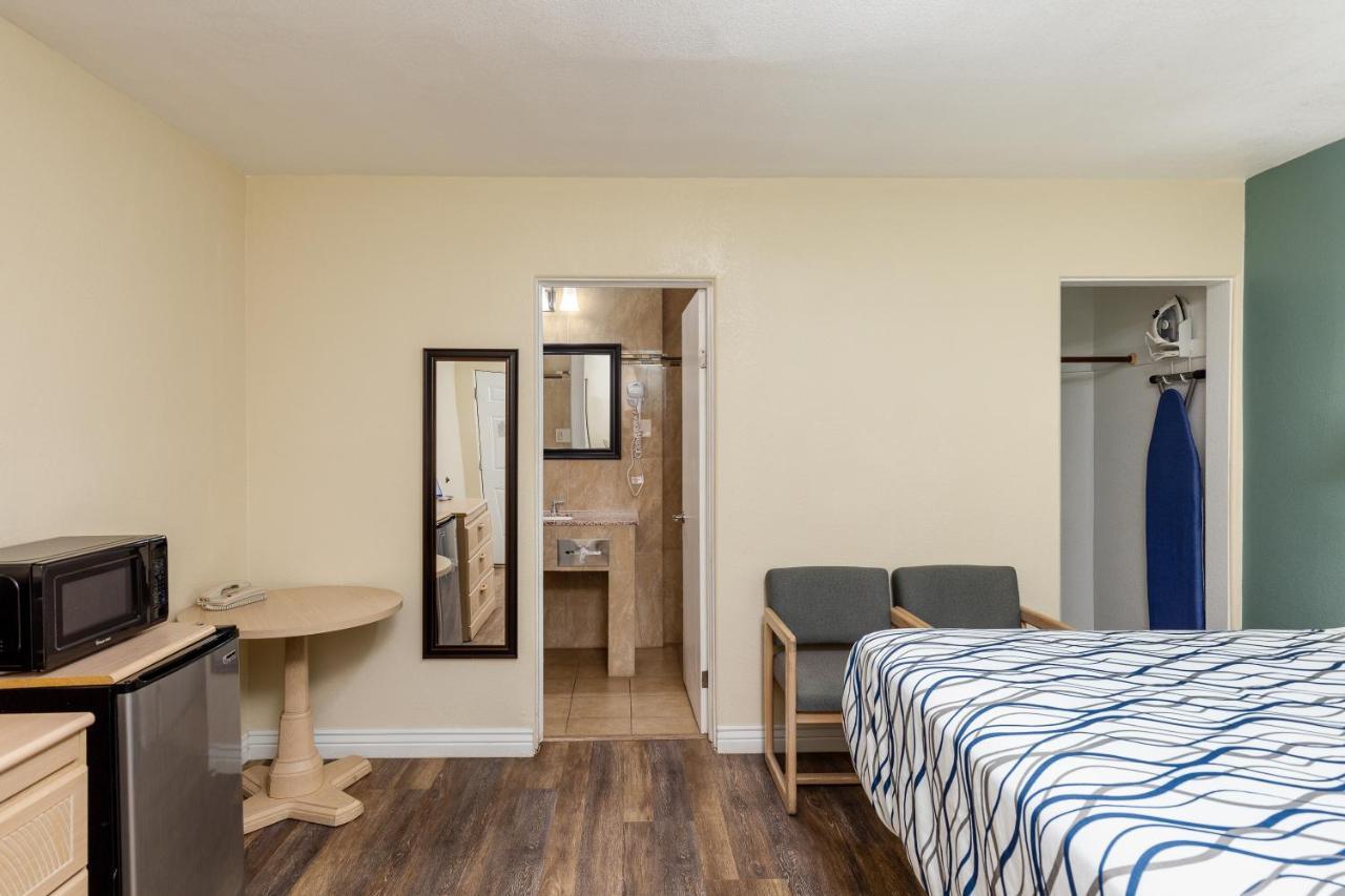Stay Express Inn Elko Exterior photo